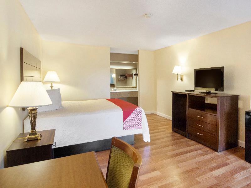 Days Inn & Suites By Wyndham Brewton מראה חיצוני תמונה